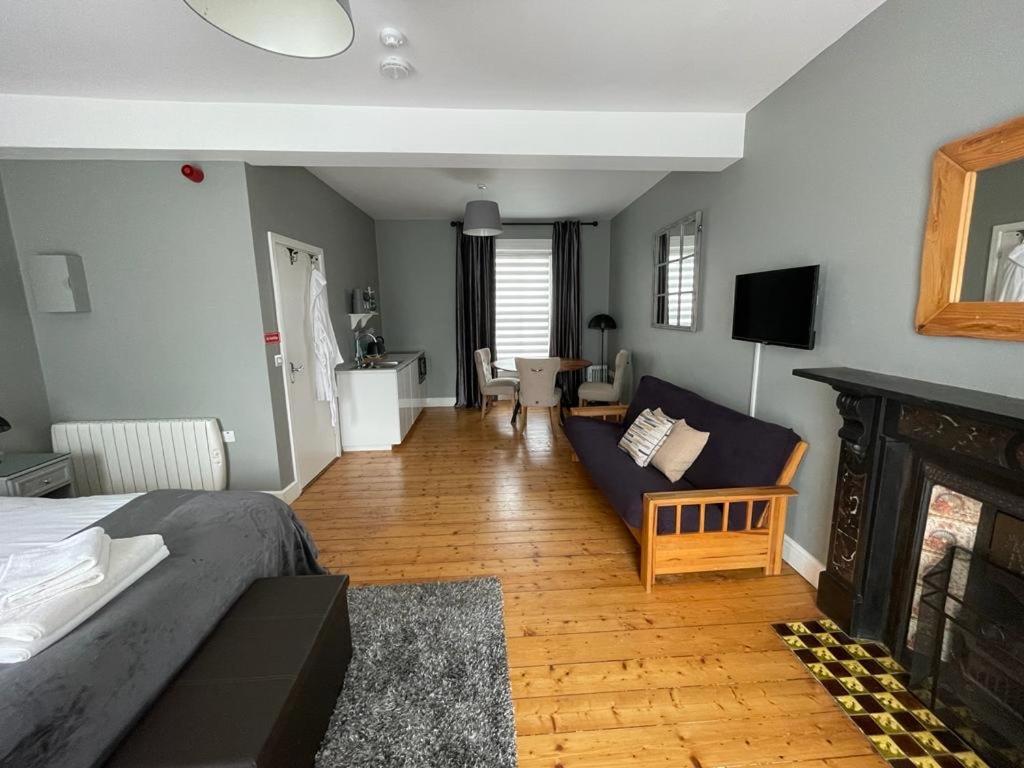 6 New Street Selfcatering Bnb Studio 1 Bantry Exterior foto